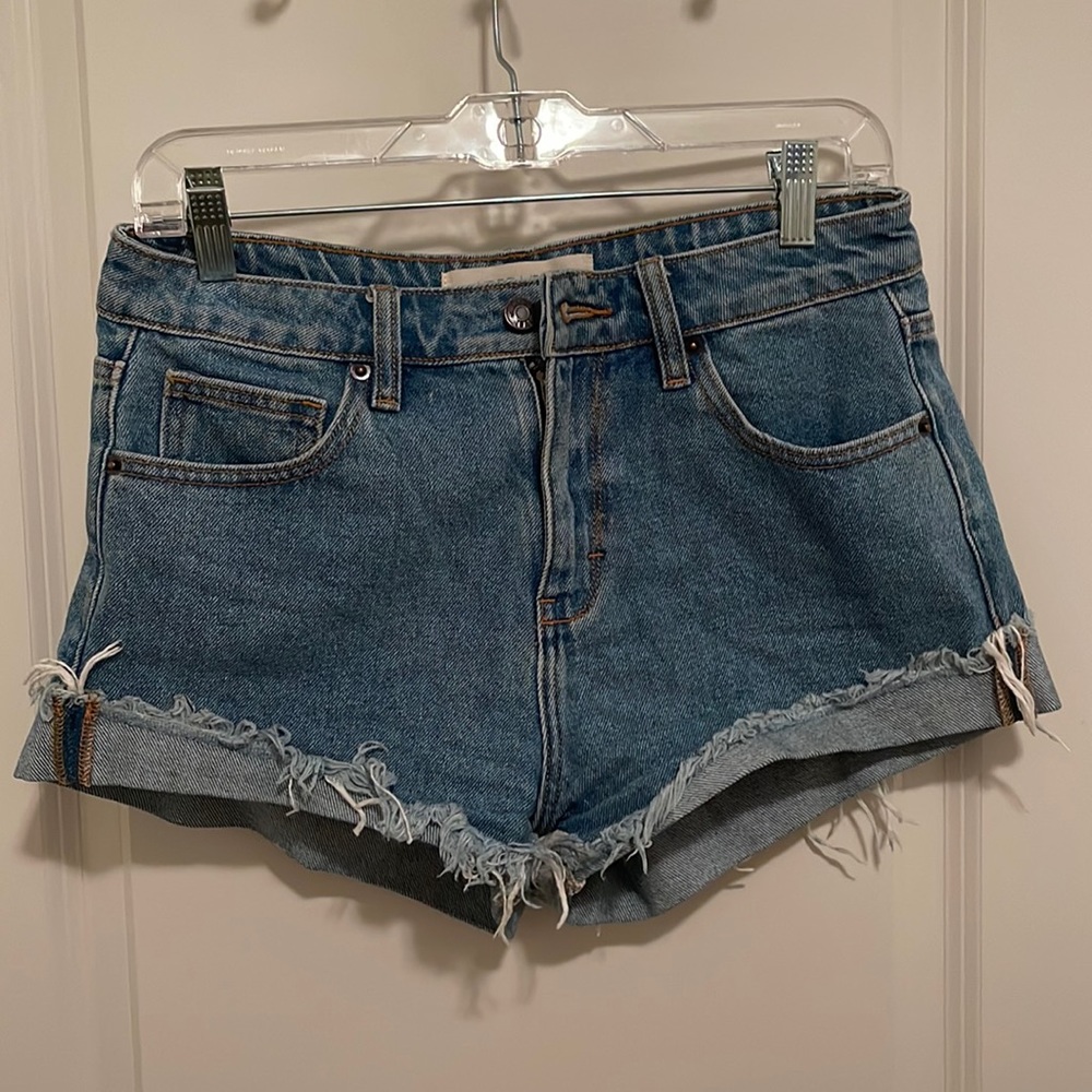 Hidden Jean Shorts size M
